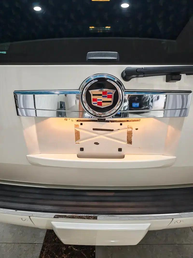 2012 Cadillac Escalade 6.0L Automatic 4WD 8-Seater (Parallel Import) — миниатюра 29