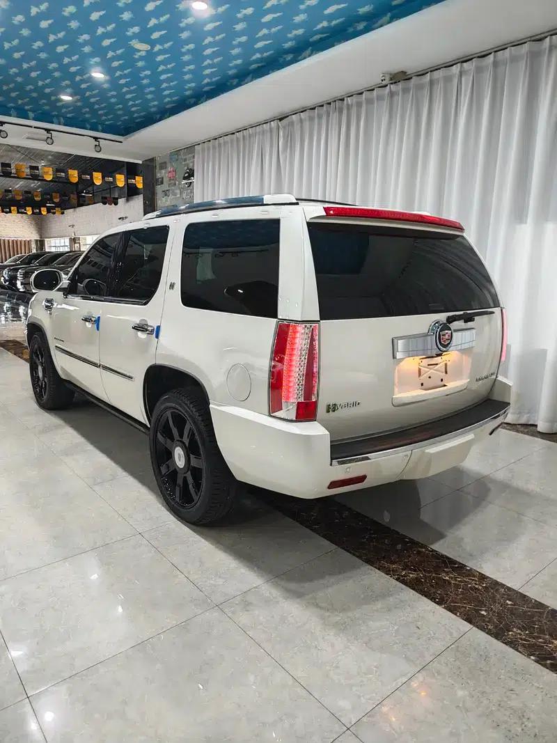 2012 Cadillac Escalade 6.0L Automatic 4WD 8-Seater (Parallel Import) — миниатюра 4