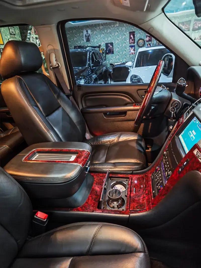 2012 Cadillac Escalade 6.0L Automatic 4WD 8-Seater (Parallel Import) — миниатюра 36