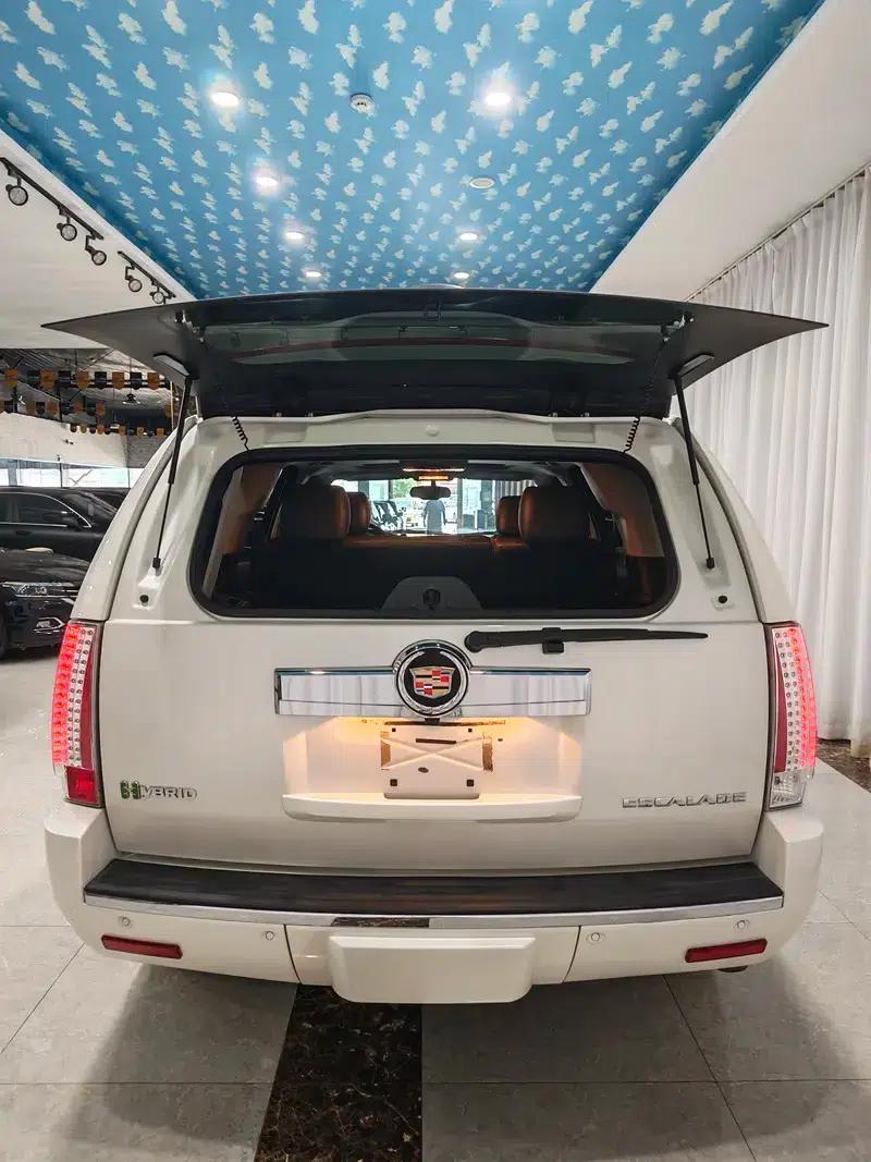 2012 Cadillac Escalade 6.0L Automatic 4WD 8-Seater (Parallel Import) — миниатюра 5
