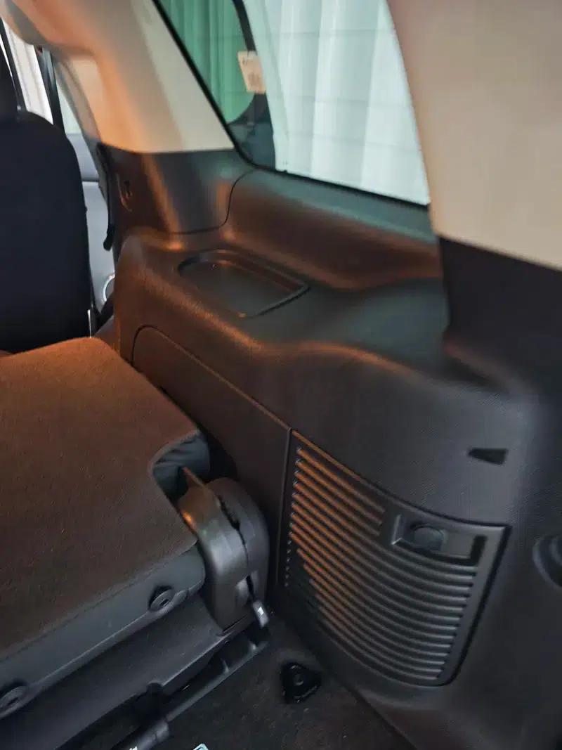 2012 Cadillac Escalade 6.0L Automatic 4WD 8-Seater (Parallel Import) — миниатюра 44