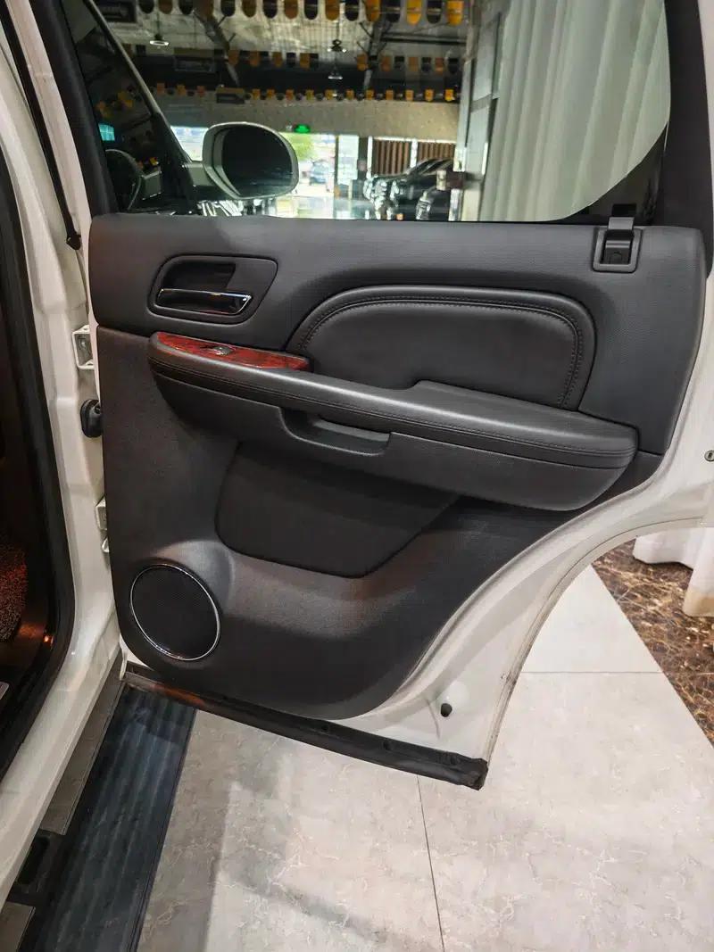 2012 Cadillac Escalade 6.0L Automatic 4WD 8-Seater (Parallel Import) — миниатюра 45