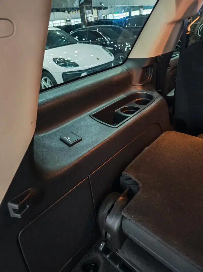 2012 Cadillac Escalade 6.0L Automatic 4WD 8-Seater (Parallel Import) — миниатюра 46