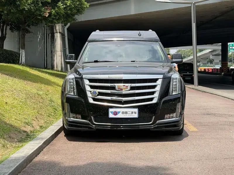 2017 Cadillac Escalade 6.2L Automatic 4WD 4-seater (Parallel Import) — миниатюра 2