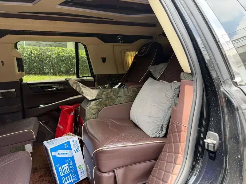 2017 Cadillac Escalade 6.2L Automatic 4WD 4-seater (Parallel Import) — миниатюра 11