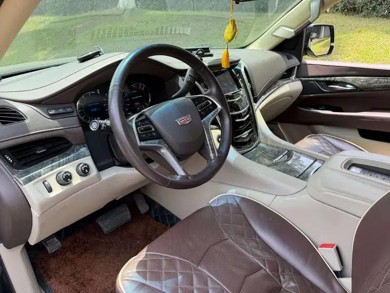 2017 Cadillac Escalade 6.2L Automatic 4WD 4-seater (Parallel Import) — миниатюра 13