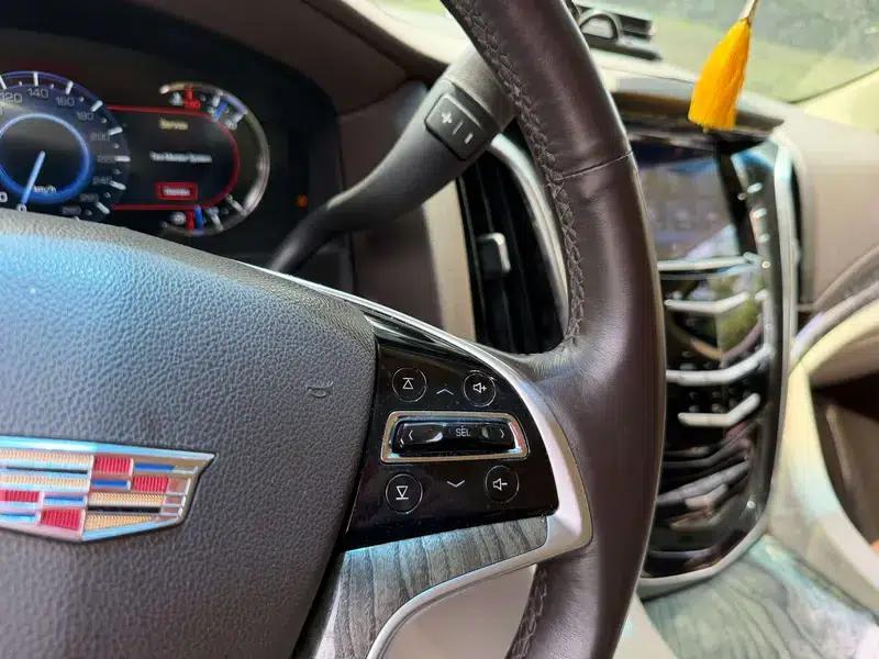 2017 Cadillac Escalade 6.2L Automatic 4WD 4-seater (Parallel Import) — миниатюра 8