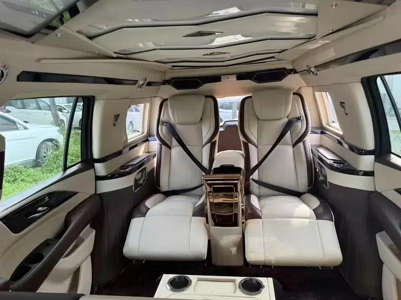 2016 Cadillac Escalade 6.2L Automatic 4WD 4-seater (Parallel Import) — миниатюра 13