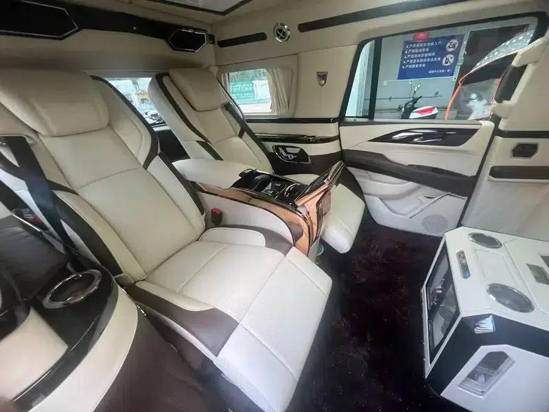 2016 Cadillac Escalade 6.2L Automatic 4WD 4-seater (Parallel Import) — миниатюра 7