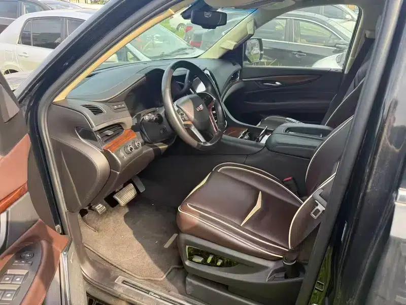 2016 Cadillac Escalade 6.2L Automatic 4WD 4-seater (Parallel Import) — миниатюра 10