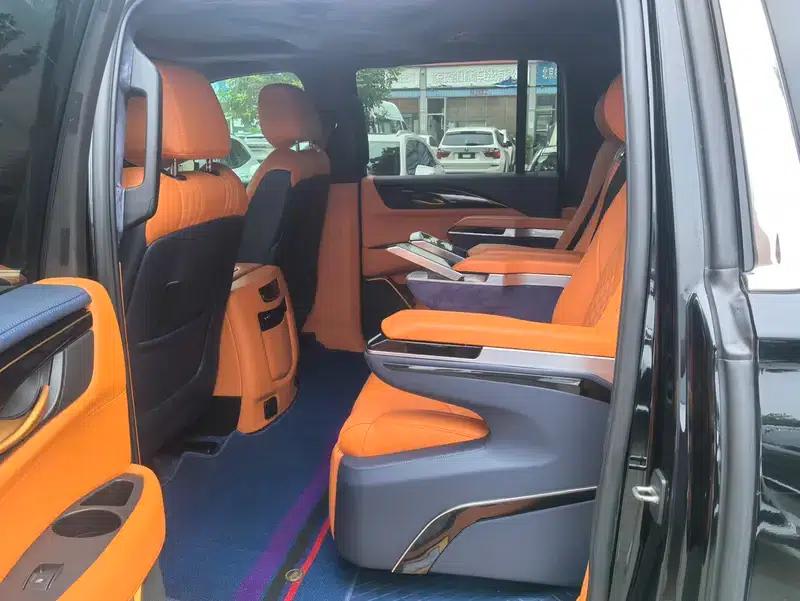 2017 Cadillac Escalade 6.2L Automatic 4WD 7-Seater (Parallel Import) — миниатюра 9