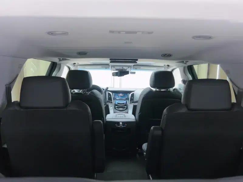 2016 Cadillac Escalade 6.2L (Parallel Import) — миниатюра 19