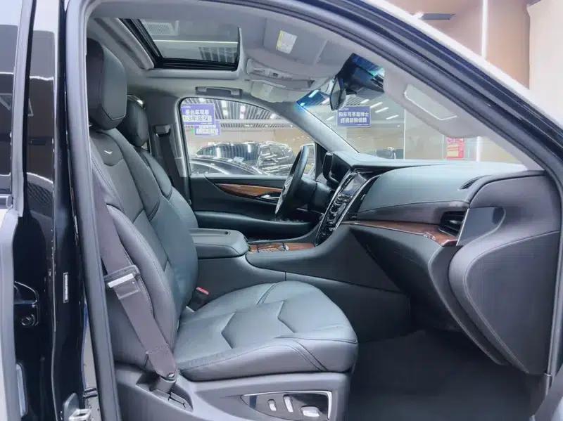 2016 Cadillac Escalade 6.2L (Parallel Import) — миниатюра 20