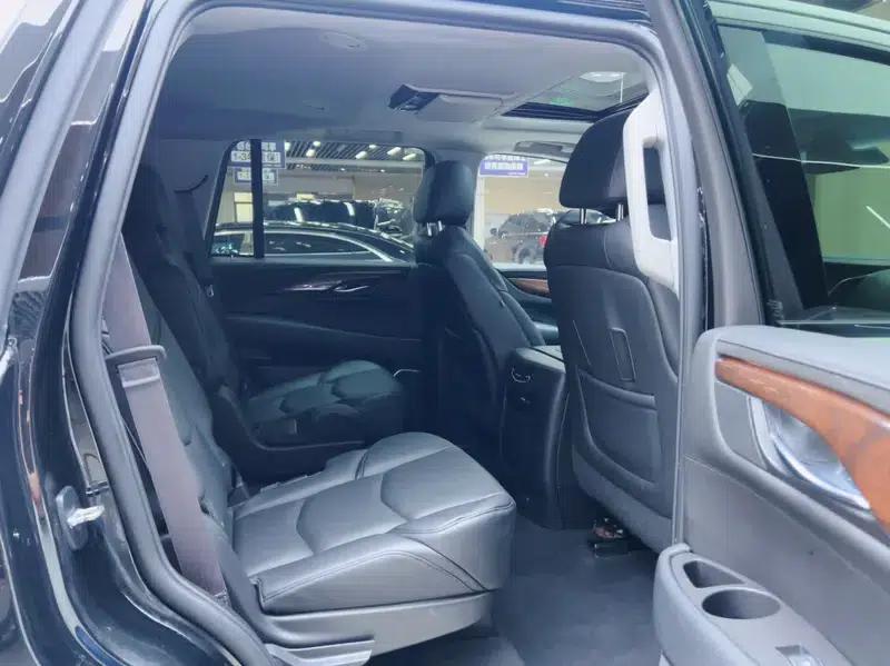 2016 Cadillac Escalade 6.2L (Parallel Import) — миниатюра 21