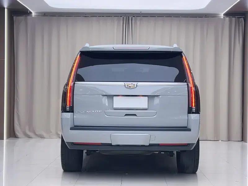 2016 Cadillac Escalade 6.2L (Parallel Import) — миниатюра 5