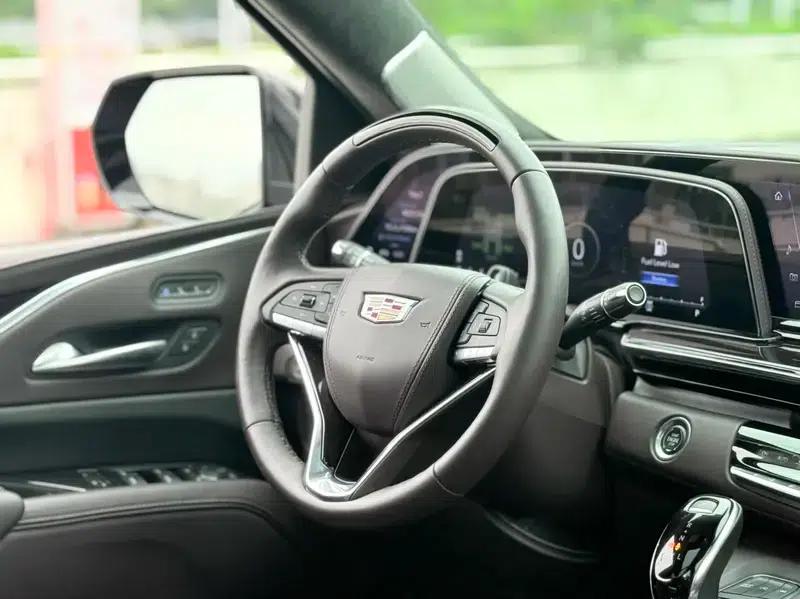 2023 Cadillac Escalade 6.2L Automatic 4WD 7-Seater (Parallel Import) — миниатюра 15