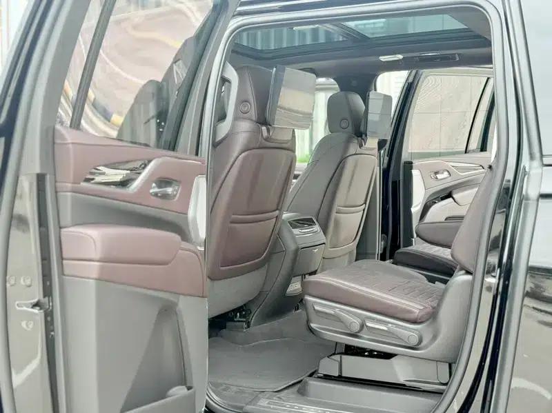 2023 Cadillac Escalade 6.2L Automatic 4WD 7-Seater (Parallel Import) — миниатюра 16