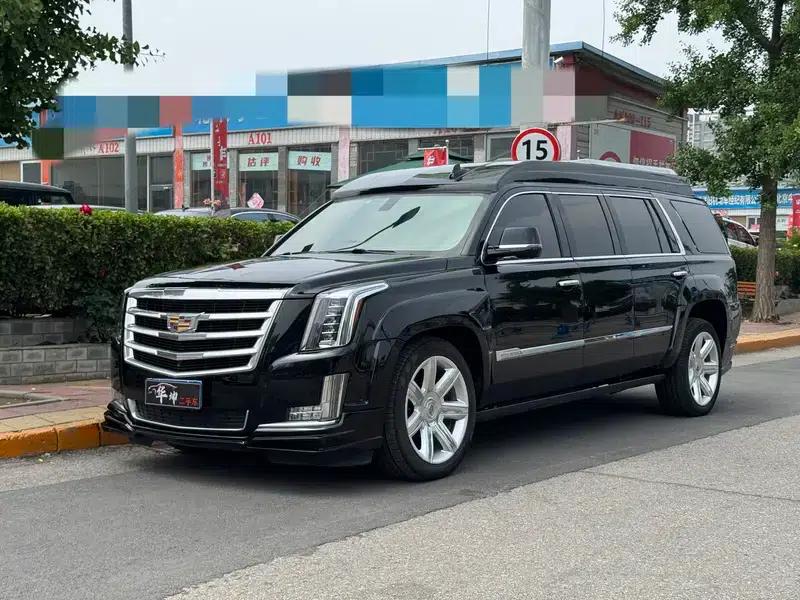 2017 Cadillac Escalade 6.2L ESV Platinum Edition Extended Wheelbase — миниатюра 1