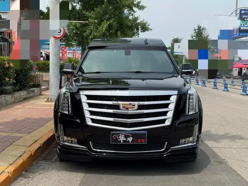 2017 Cadillac Escalade 6.2L ESV Platinum Edition Extended Wheelbase — миниатюра 2