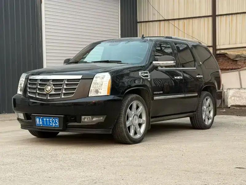 2011 Cadillac Escalade 6.0L Automatic 4WD 7-Seater (Parallel Import) — миниатюра 1