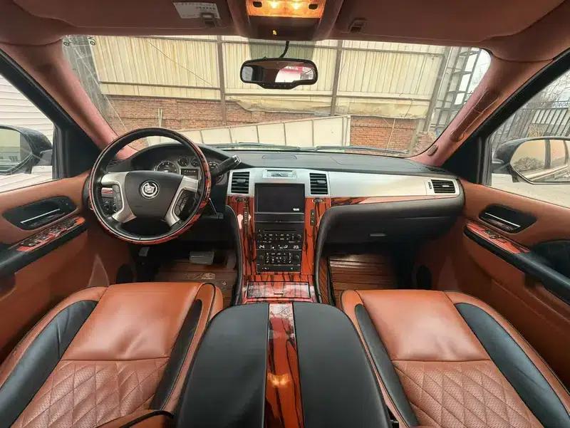 2011 Cadillac Escalade 6.0L Automatic 4WD 7-Seater (Parallel Import) — миниатюра 7