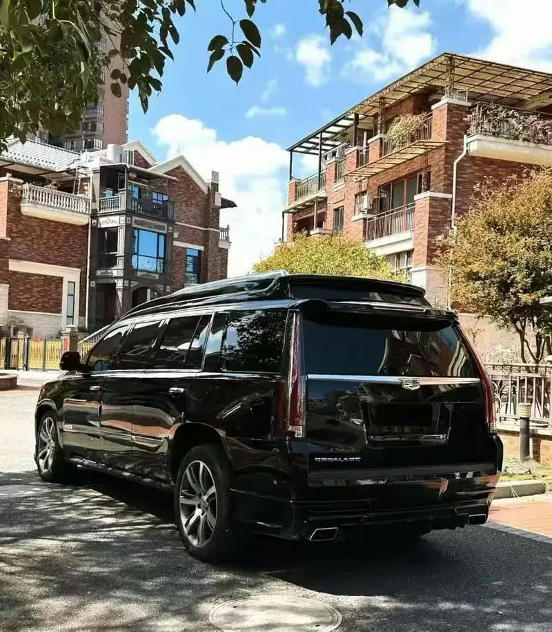 2019 Cadillac Escalade 6.2L Automatic 4WD 4-seater (Parallel Import) — миниатюра 3