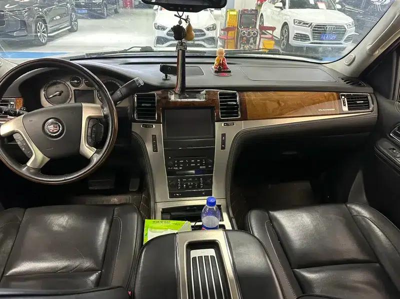 2013 Cadillac Escalade ESV Platinum Edition Extended Wheelbase — миниатюра 5