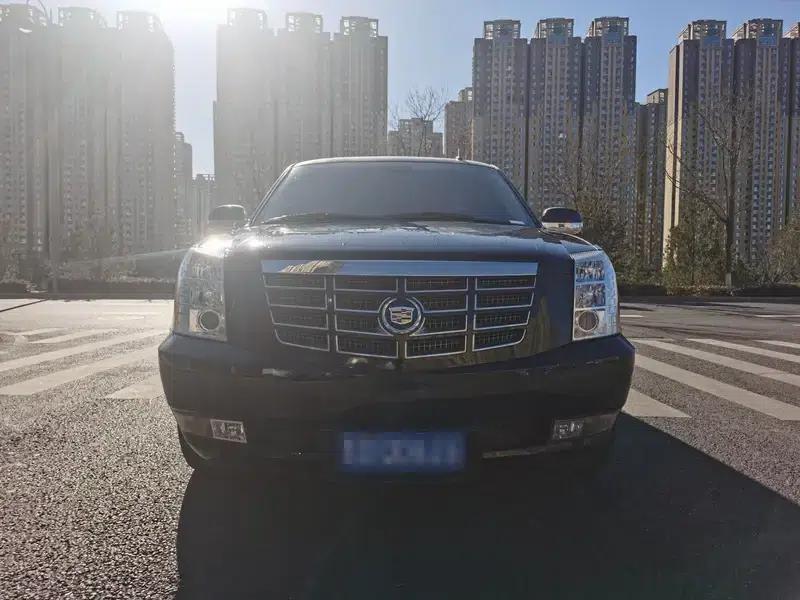 2010 Cadillac Escalade 6.0 Hybrid — миниатюра 2