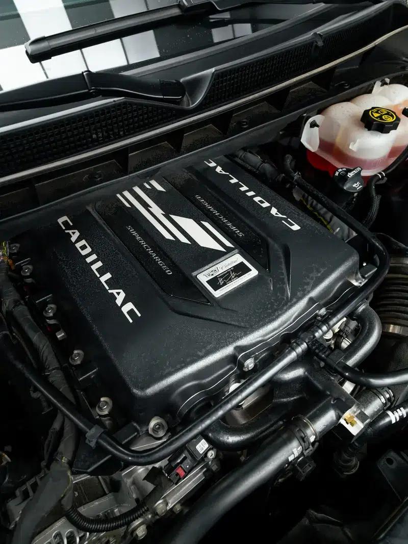2024 Cadillac Escalade 6.2T Automatic 4WD 7-Seater (Parallel Import) — миниатюра 11