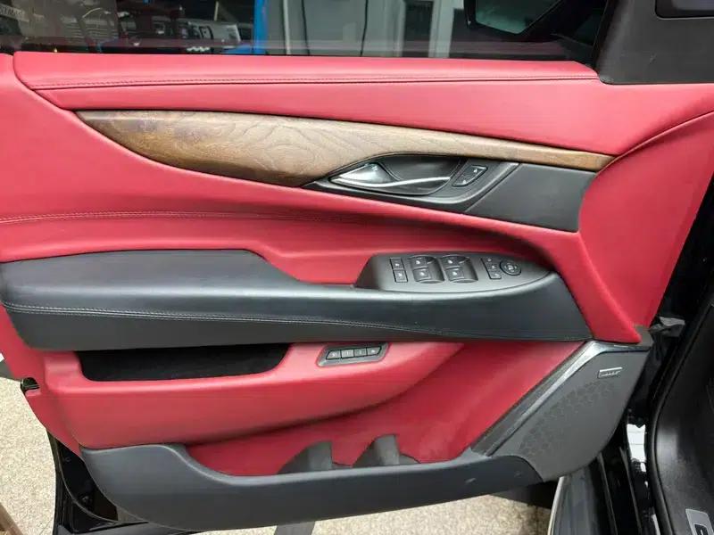 2017 Cadillac Escalade 6.2L Automatic 4WD 7-Seater (Parallel Import) — миниатюра 9
