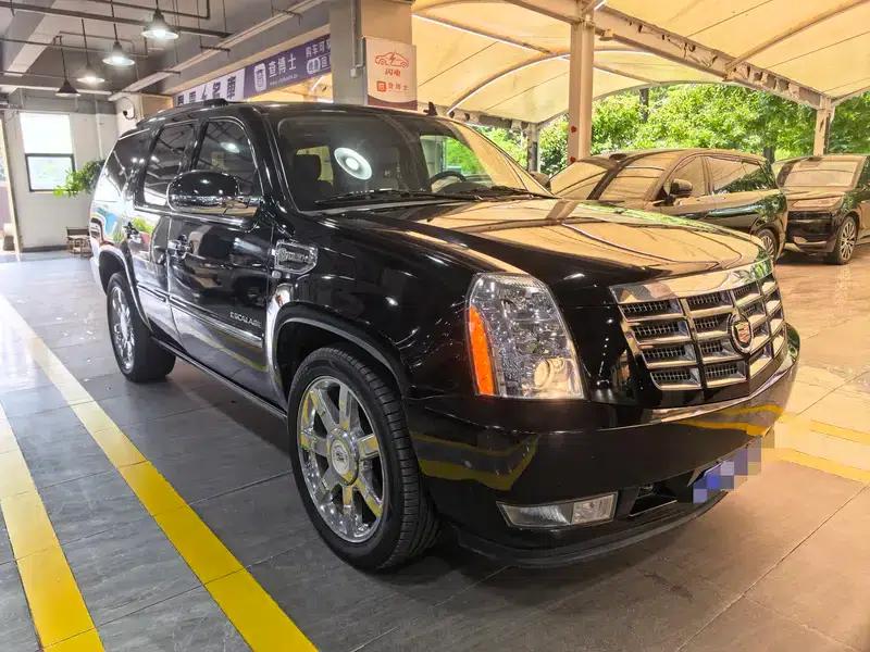2010 Cadillac Escalade 6.0 Hybrid — миниатюра 3