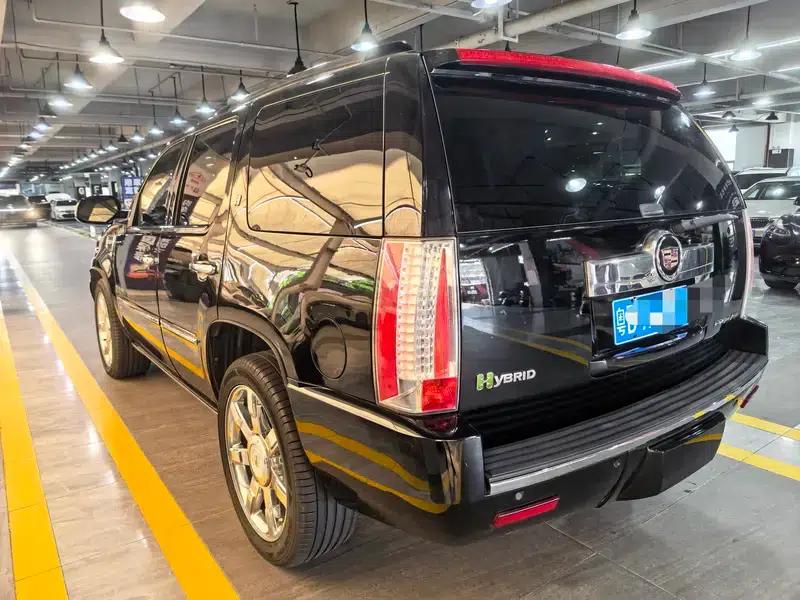 2010 Cadillac Escalade 6.0 Hybrid — миниатюра 4