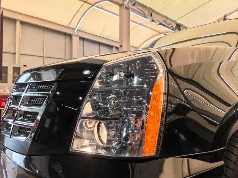 2010 Cadillac Escalade 6.0 Hybrid — миниатюра 8