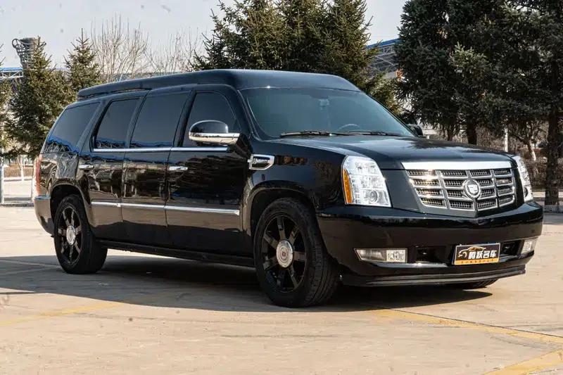 2010 Cadillac Escalade 6.0 Hybrid — миниатюра 3