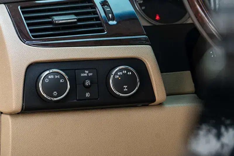 2010 Cadillac Escalade 6.0 Hybrid — миниатюра 22