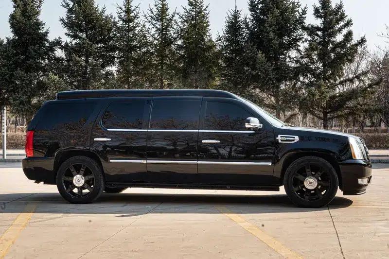 2010 Cadillac Escalade 6.0 Hybrid — миниатюра 8