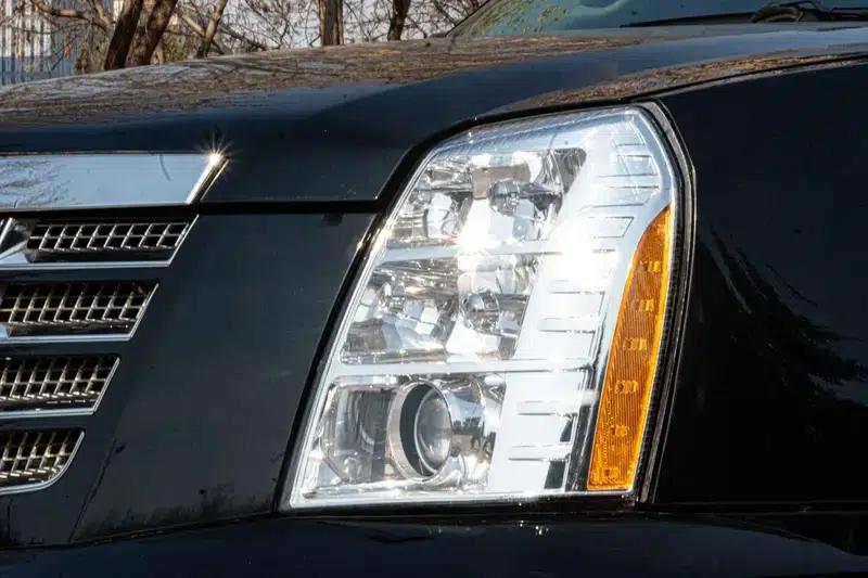 2010 Cadillac Escalade 6.0 Hybrid — миниатюра 10