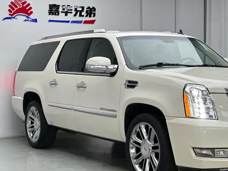 2013 Cadillac Escalade ESV Platinum Edition Extended Wheelbase — миниатюра 13