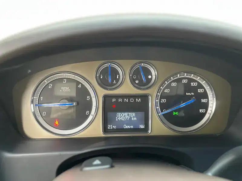2013 Cadillac Escalade ESV Platinum Edition Extended Wheelbase — миниатюра 25