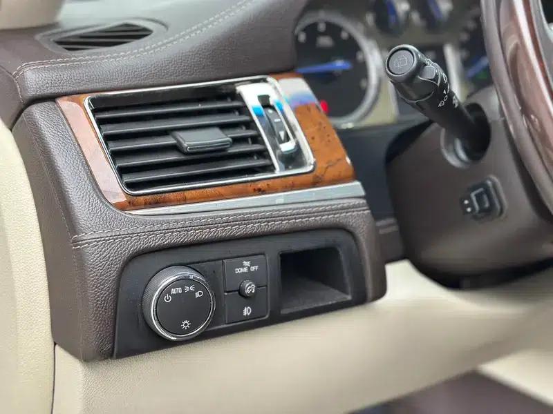 2013 Cadillac Escalade ESV Platinum Edition Extended Wheelbase — миниатюра 27