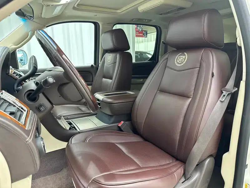 2013 Cadillac Escalade ESV Platinum Edition Extended Wheelbase — миниатюра 34