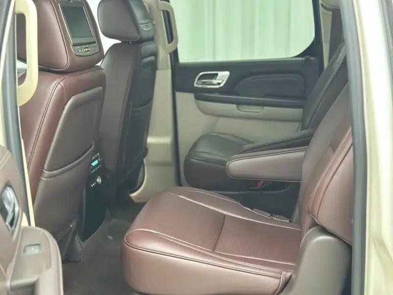 2013 Cadillac Escalade ESV Platinum Edition Extended Wheelbase — миниатюра 36