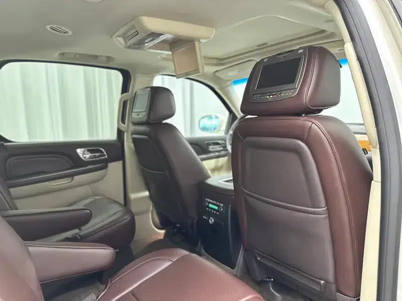2013 Cadillac Escalade ESV Platinum Edition Extended Wheelbase — миниатюра 37
