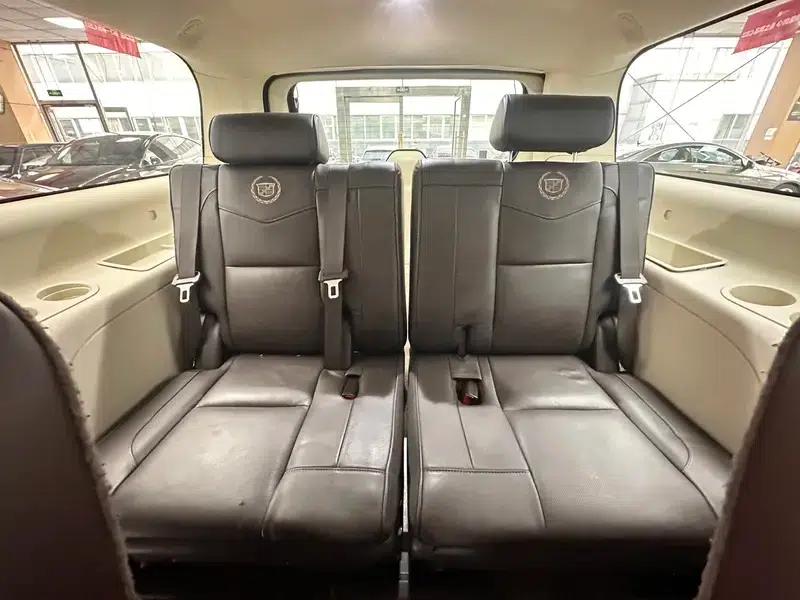 2013 Cadillac Escalade ESV Platinum Edition Extended Wheelbase — миниатюра 47