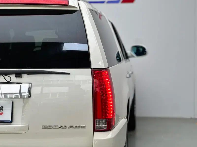 2013 Cadillac Escalade ESV Platinum Edition Extended Wheelbase — миниатюра 8