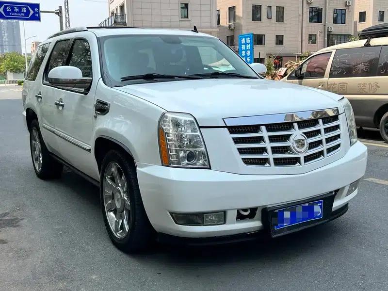2010 Cadillac Escalade 6.0 Hybrid — миниатюра 3