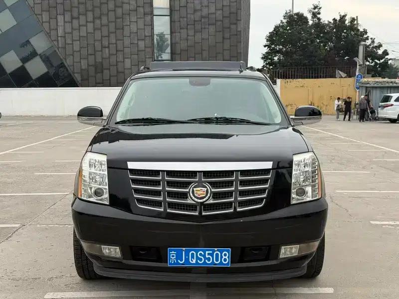 2011 Cadillac Escalade 6.2L Automatic 4WD 4-Seater Factory Custom Edition — миниатюра 2