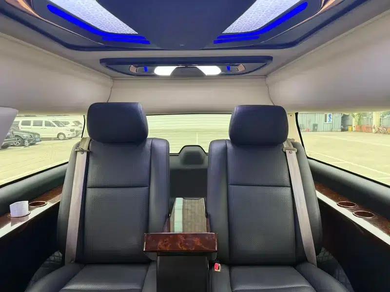 2011 Cadillac Escalade 6.2L Automatic 4WD 4-Seater Factory Custom Edition — миниатюра 23