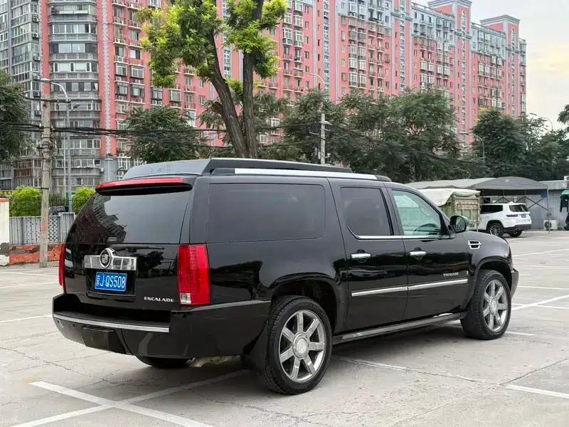 2011 Cadillac Escalade 6.2L Automatic 4WD 4-Seater Factory Custom Edition — миниатюра 7