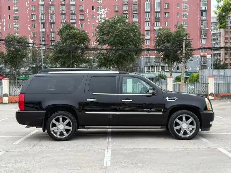 2011 Cadillac Escalade 6.2L Automatic 4WD 4-Seater Factory Custom Edition — миниатюра 8